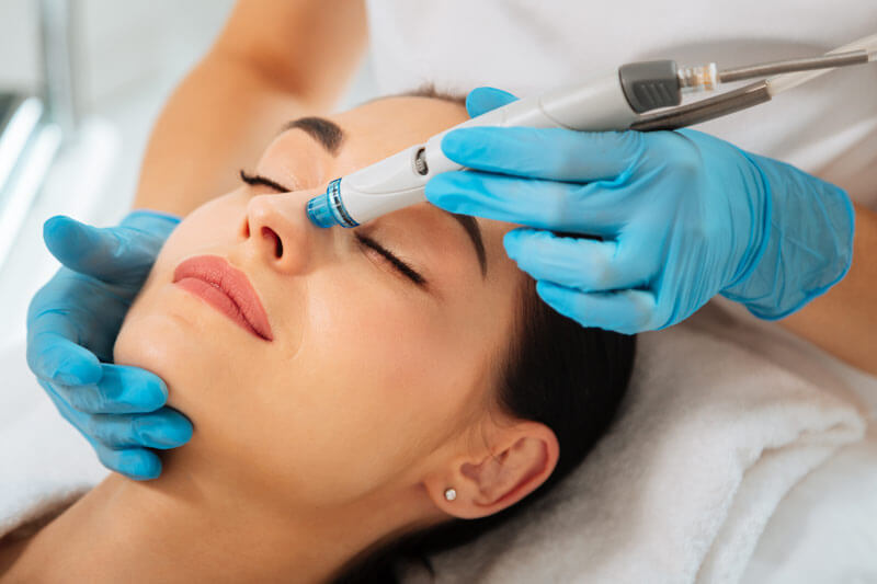 Luxe Hydra Facial Treatments in Gurgaon